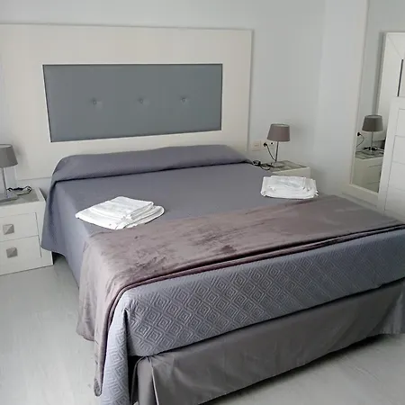 Atico Centro ,parking Edificio Incluido Apartment *